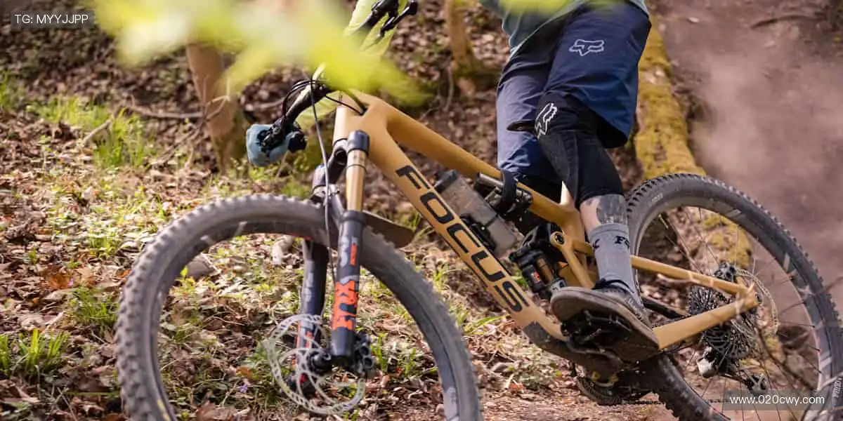 边看边聊,弹幕狂欢,你的观赛主场由你定义!💬